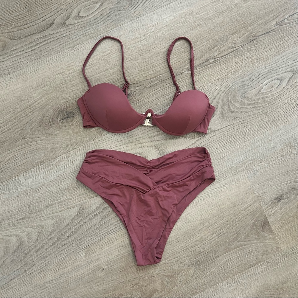 RIOT SWIM IAN TOP AND PICO BOTTOM ROUGE